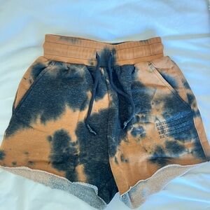 Balance/Vitality Atmos Collection short- size XS